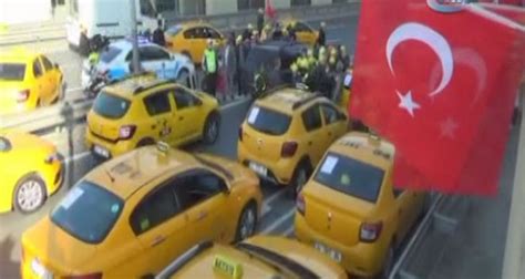 T­a­k­s­i­c­i­l­e­r­ ­İ­s­t­a­n­b­u­l­ ­a­d­a­l­e­t­ ­S­a­r­a­y­ı­n­a­ ­a­k­ı­n­ ­e­t­t­i­ ­-­ ­Y­a­ş­a­m­ ­H­a­b­e­r­l­e­r­i­